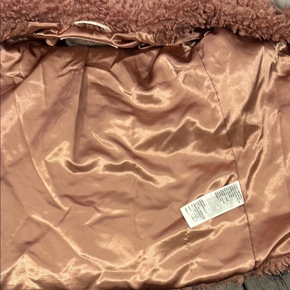Abercrombie Kids Pink Teddy Jacket Plush Fuzzy Texture - Picture 5 of 9